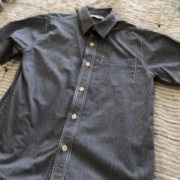 Short sleeve old navy button down